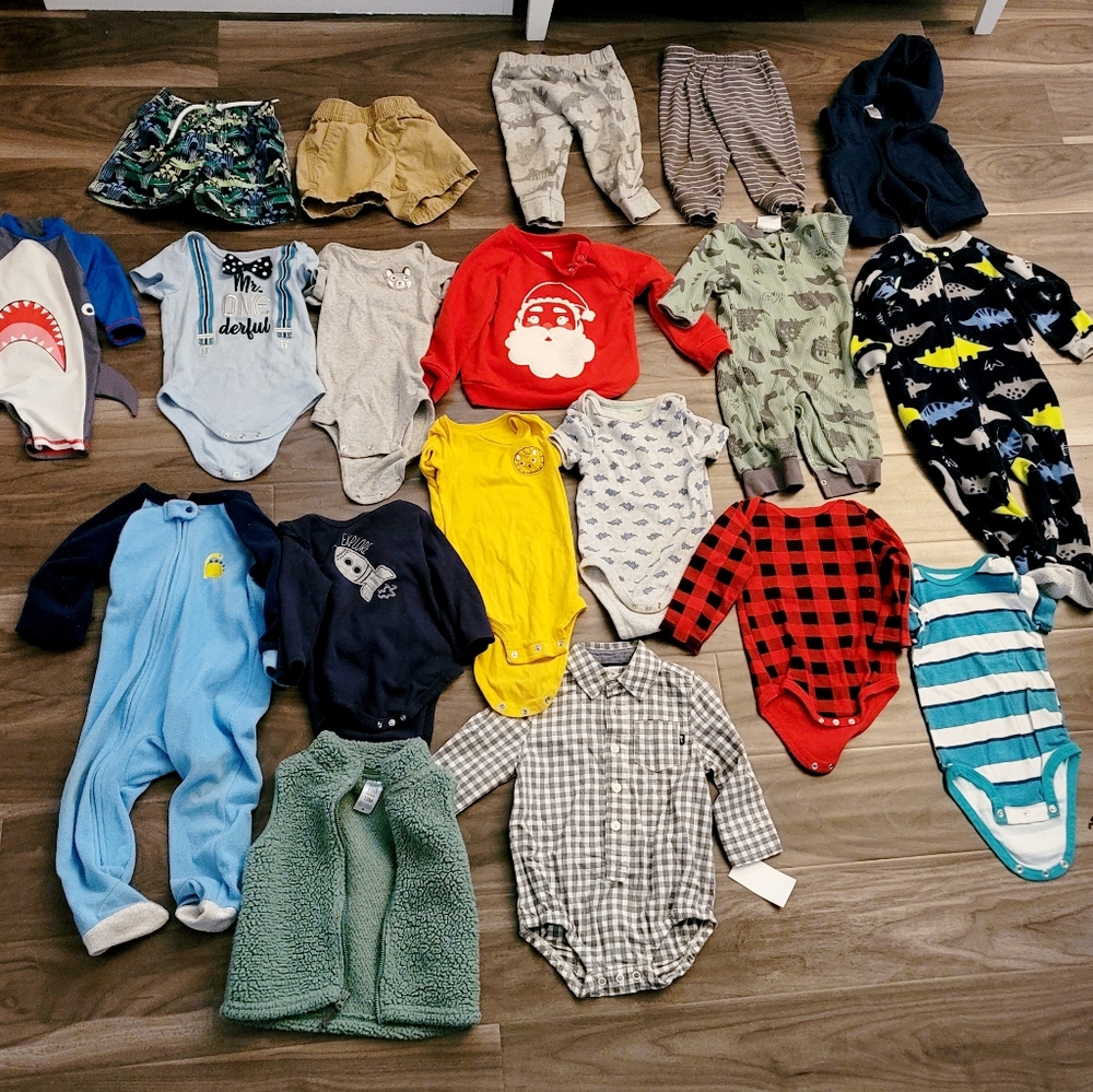 19 pieces 12m Baby Boys Clothing
